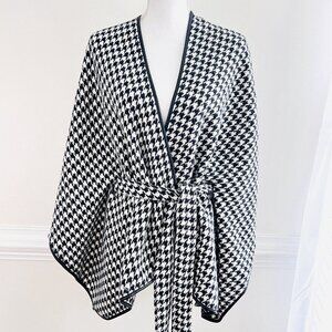 LIZ CLAIBORNE Black & White Houndstooth Open Belted Cardigan Wrap ~ One Size